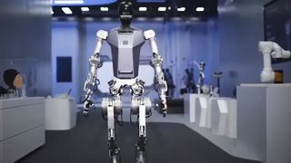 Robot Humanoid Industri UBTECH Walker tienkung